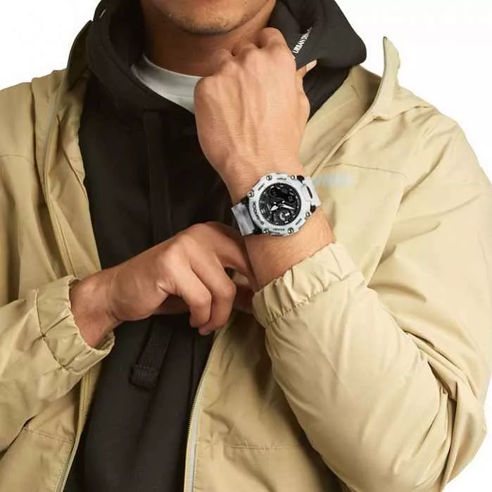 GA-2200GC-7AER
